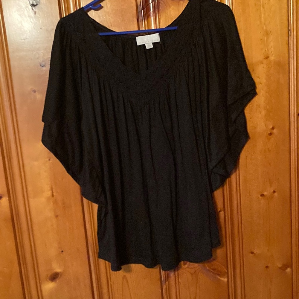 Medium Women’s Carolyn Taylor wings top